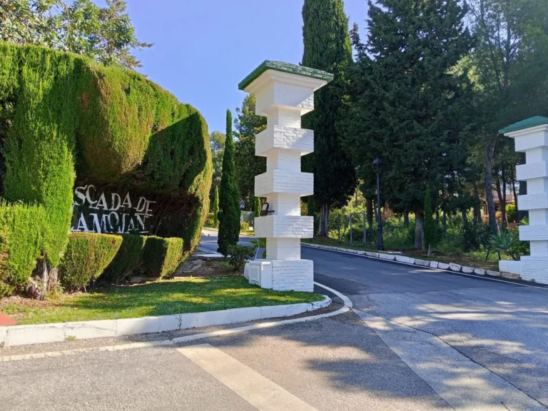 R5040688 | Townhouse in Marbella – € 1,590,000 – 3 beds, 3 baths