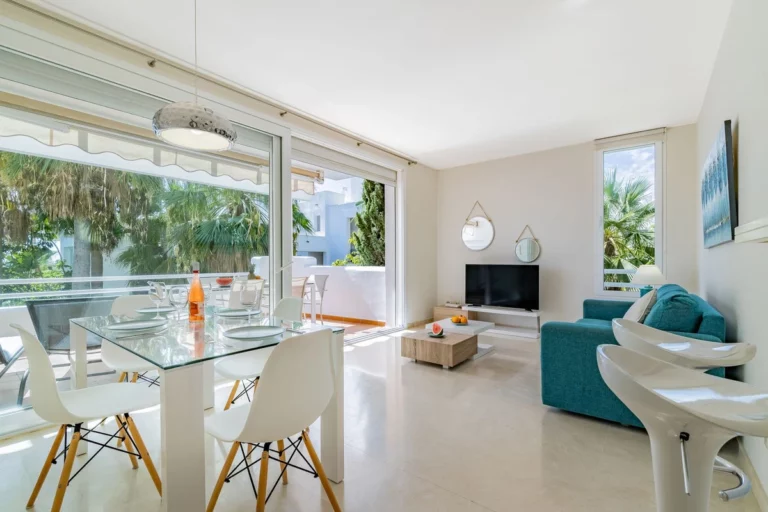 R4872991 | Middle Floor Apartment in Casares – € 350,000 – 2 beds, 2 baths