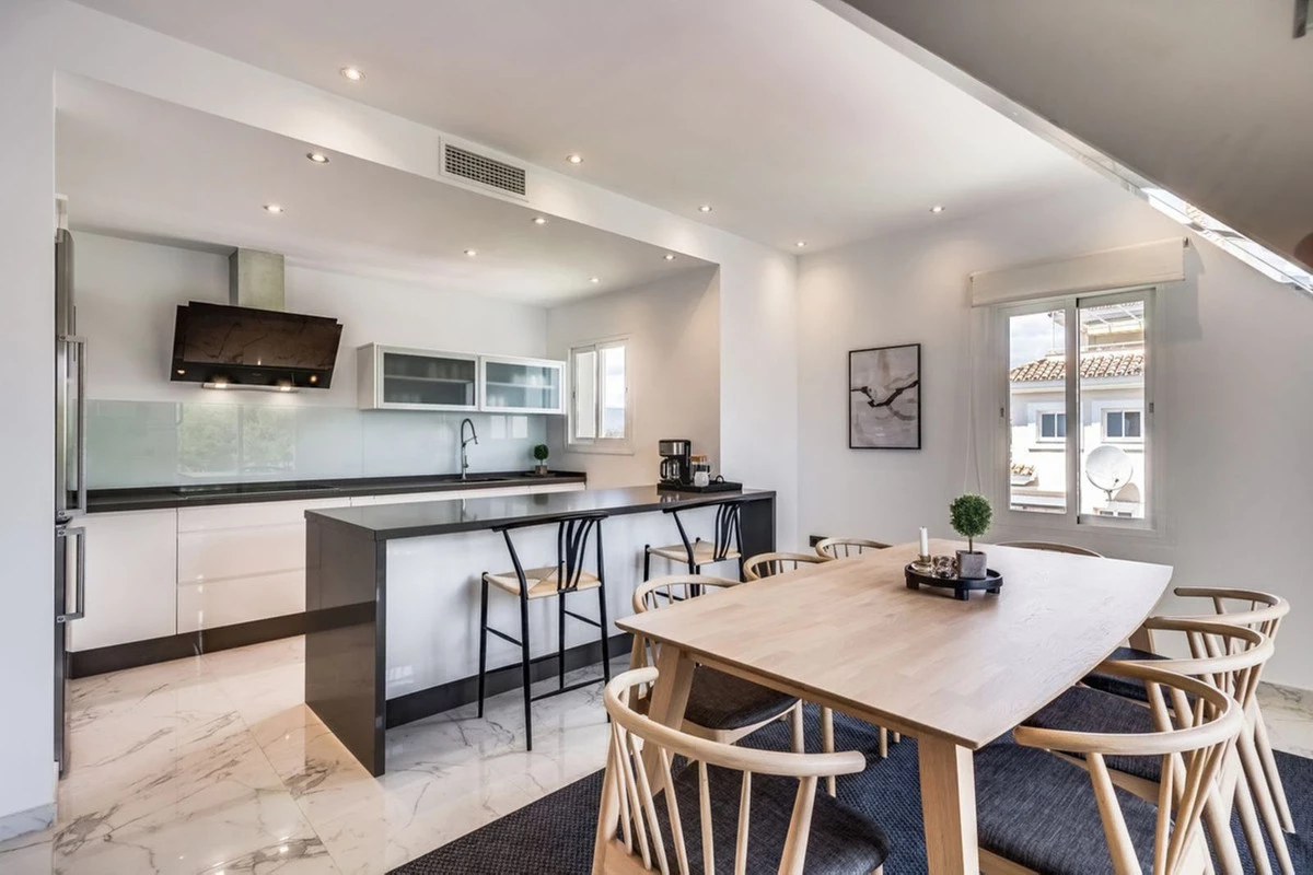 9-467d0cee5b725f3ef65f102a0c2e69c0