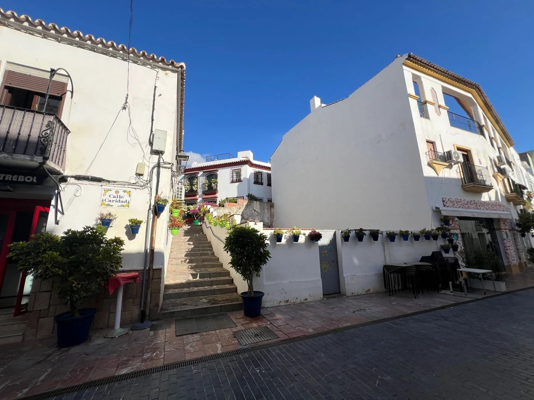 8-e64a9055bba3e77ac8aca3b893cdf826