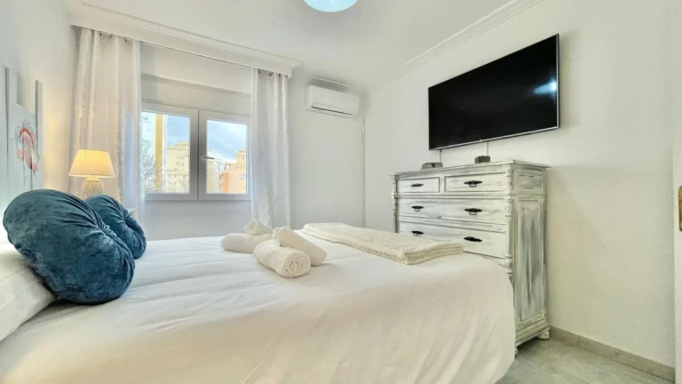 R5058736 | Middle Floor Apartment in San Pedro de Alcántara – € 383,900 – 3 beds, 1 baths