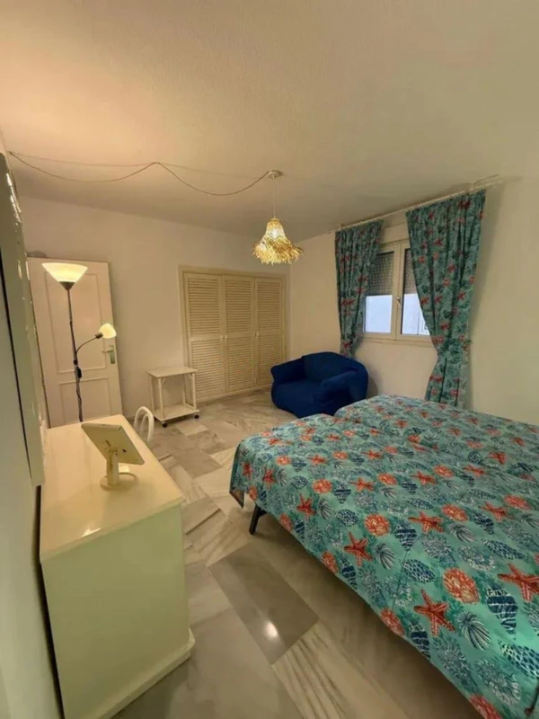 8-e64a9055bba3e77ac8aca3b893cdf826