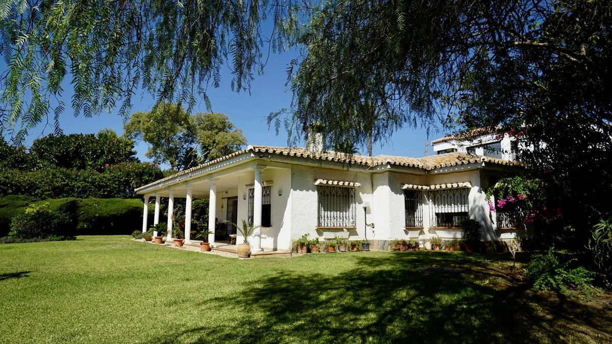 2-5bd7b9d04b45e33852eaf0ec6670150d