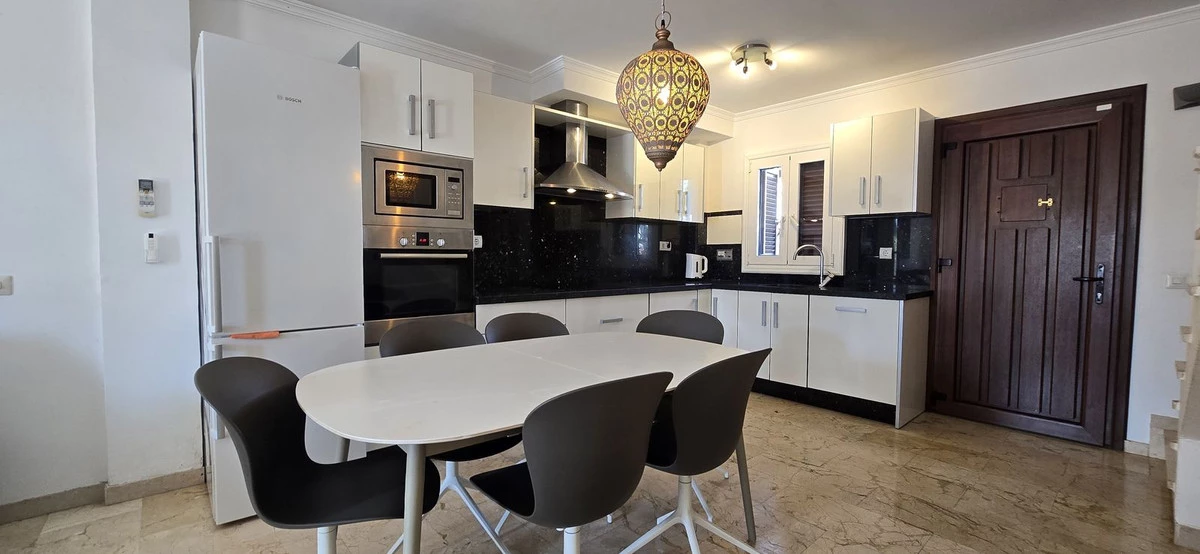 3-e898b2bb2a2fdfd06d2c39894dce8316