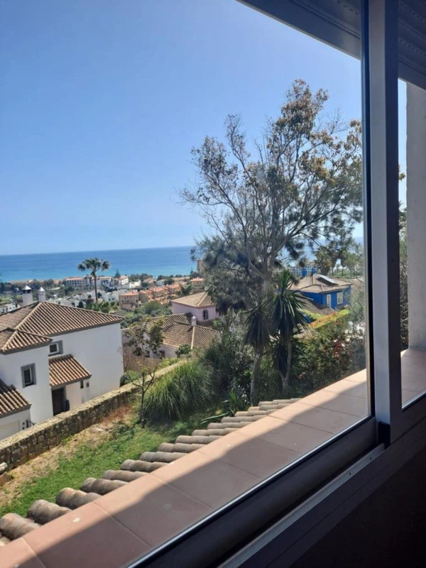 4-c23c0f86247804fa50226aecd8b0b2c8