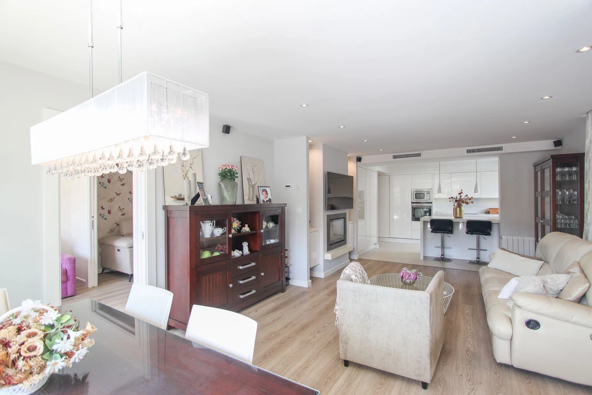 2-5bd7b9d04b45e33852eaf0ec6670150d