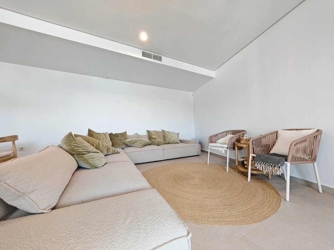 8-e64a9055bba3e77ac8aca3b893cdf826