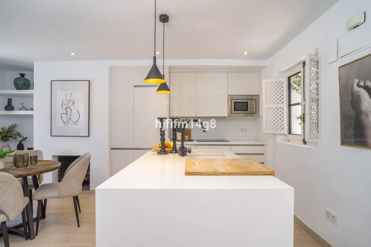 4-c23c0f86247804fa50226aecd8b0b2c8