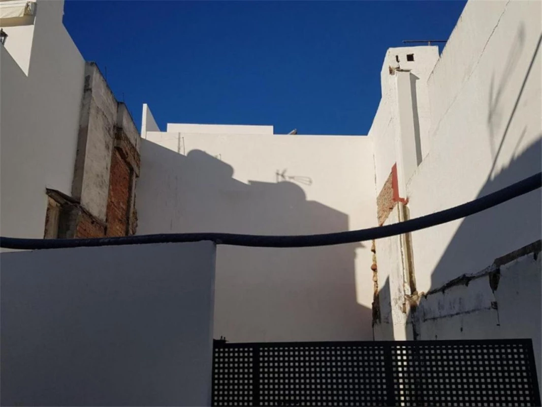 2-5bd7b9d04b45e33852eaf0ec6670150d