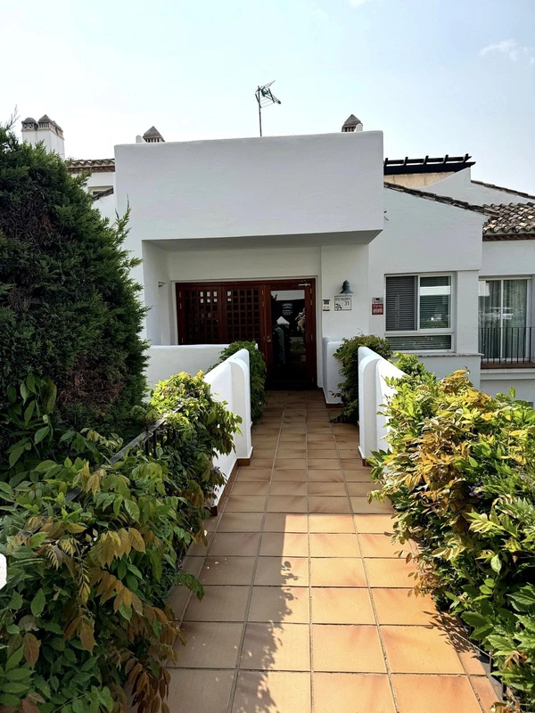 2-5bd7b9d04b45e33852eaf0ec6670150d