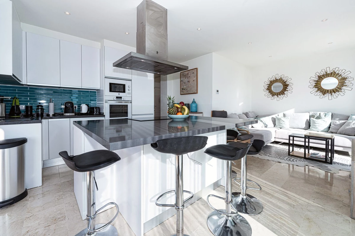 7-aa4cc561180b369757c0bb4af9886cd3