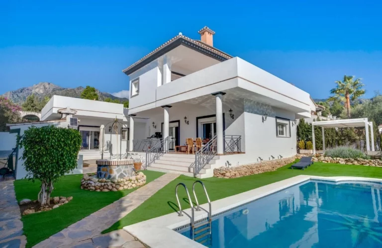 R4883866 | Detached Villa in Marbella – € 2,250,000 – 5 beds, 3 baths