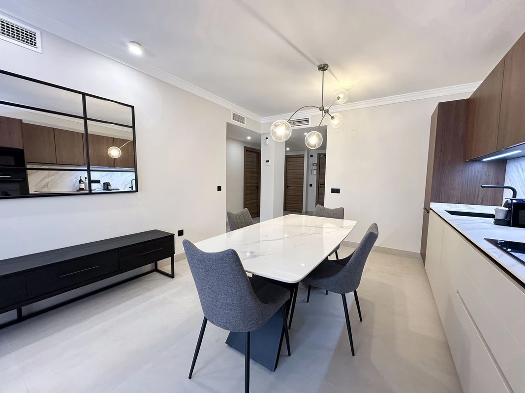 7-aa4cc561180b369757c0bb4af9886cd3