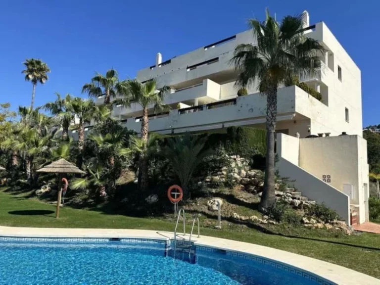 R4846996 | Ground Floor Apartment in Marbella – € 495,000 – 2 beds, 3 baths
