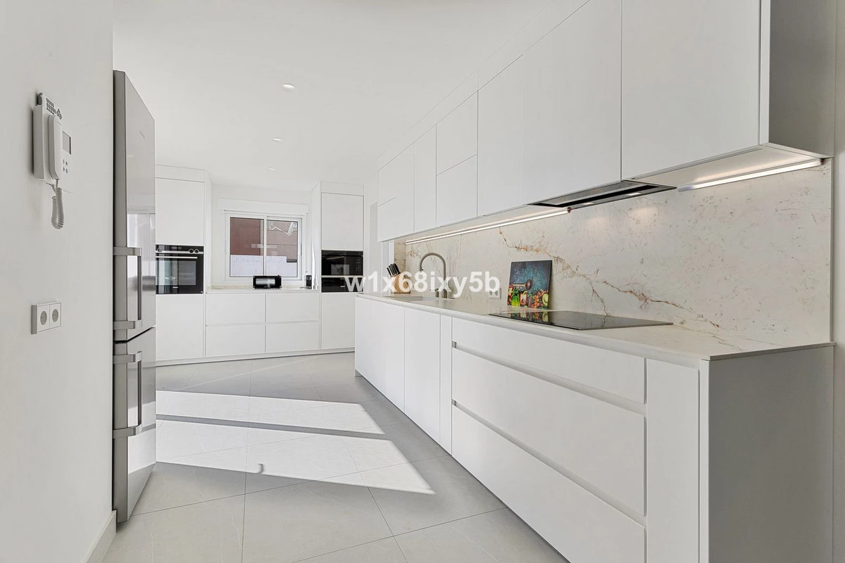 8-e64a9055bba3e77ac8aca3b893cdf826