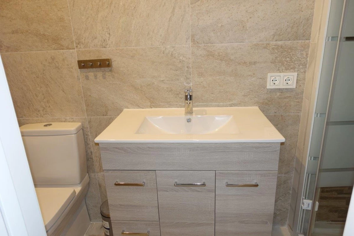 9-467d0cee5b725f3ef65f102a0c2e69c0