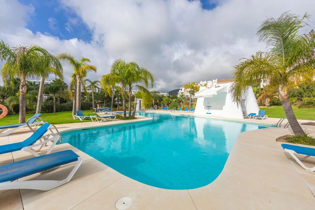 8-e64a9055bba3e77ac8aca3b893cdf826