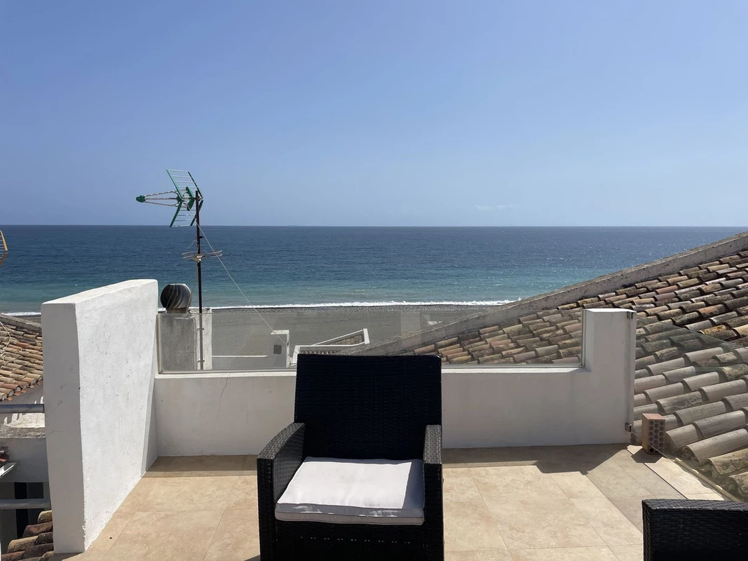 3-e898b2bb2a2fdfd06d2c39894dce8316