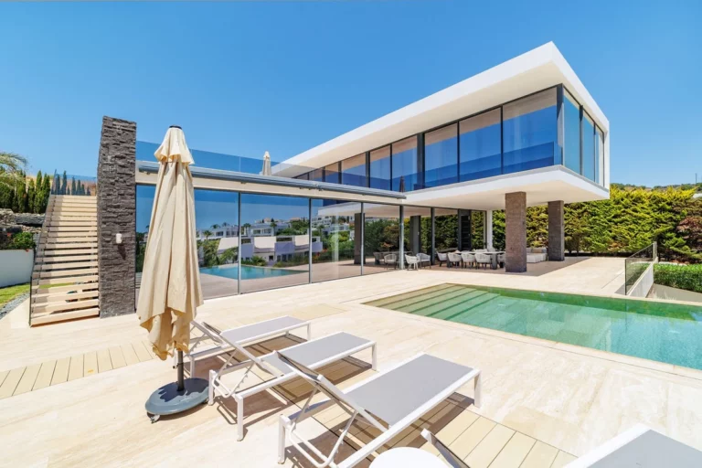 R5055901 | Detached Villa in Nueva Andalucía – € 4,700,000 – 5 beds, 5 baths