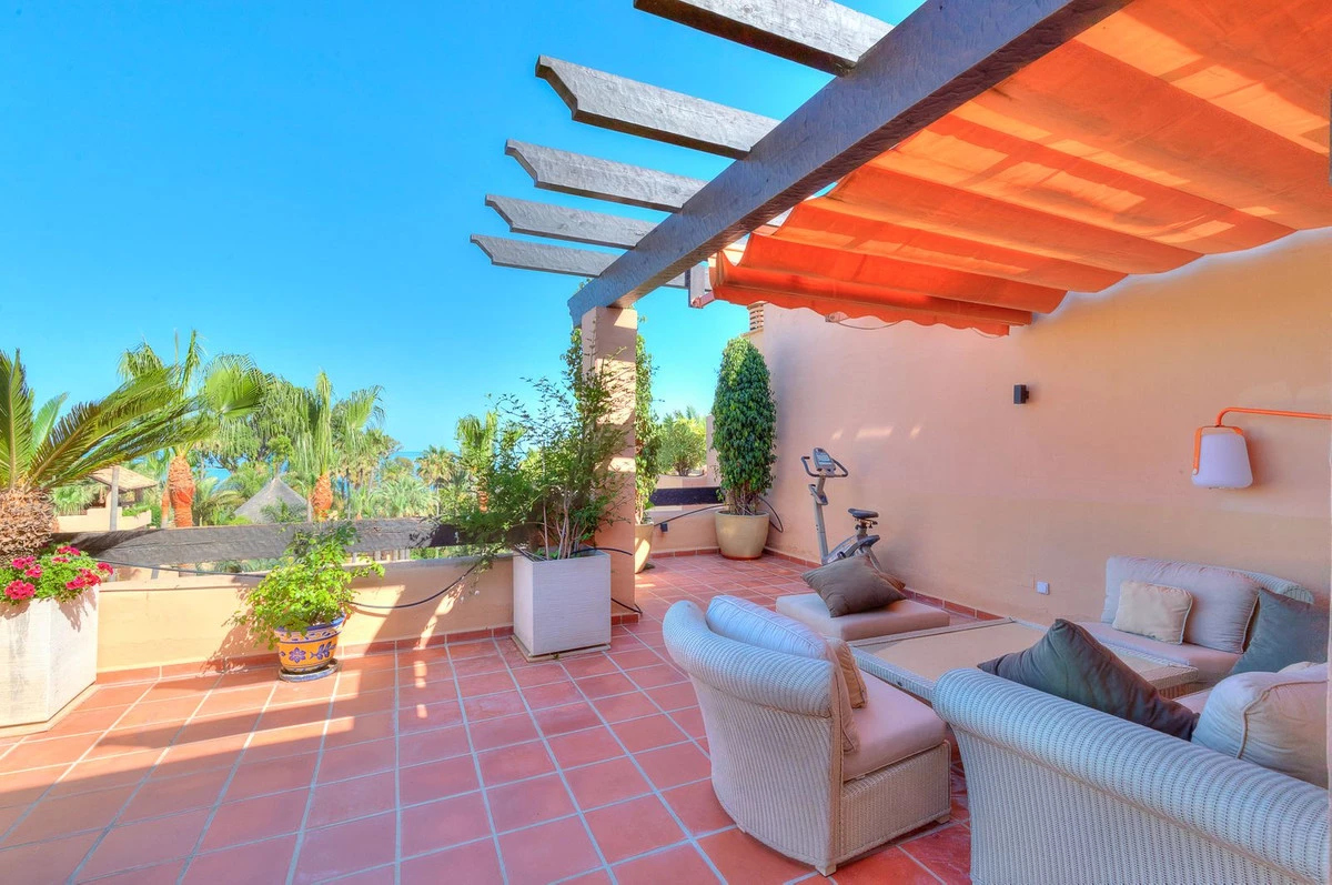 4-c23c0f86247804fa50226aecd8b0b2c8