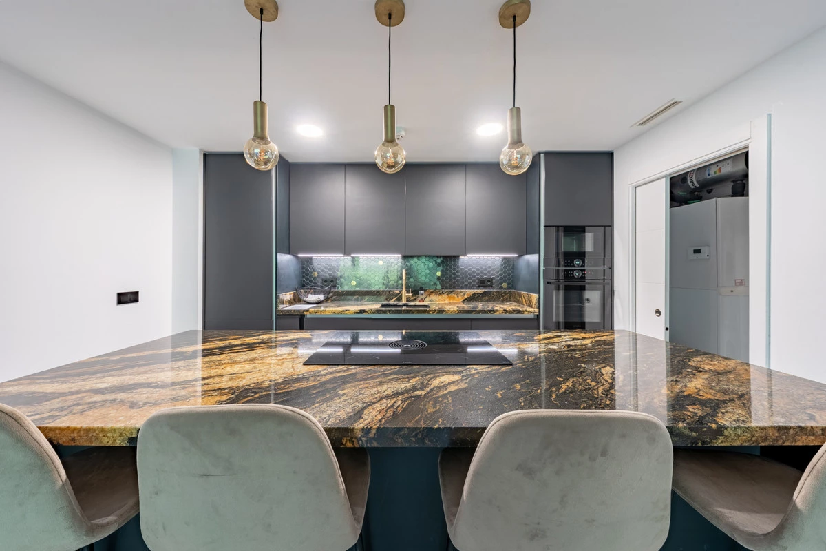 9-467d0cee5b725f3ef65f102a0c2e69c0