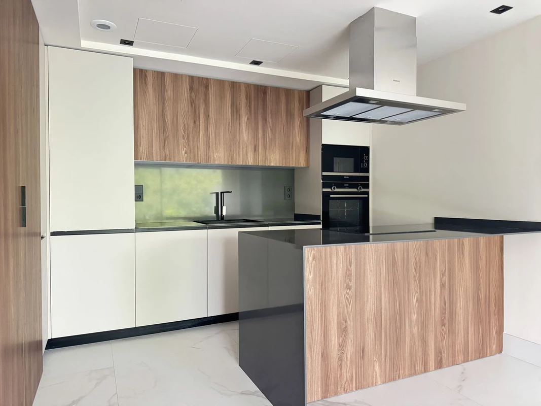 2-5bd7b9d04b45e33852eaf0ec6670150d