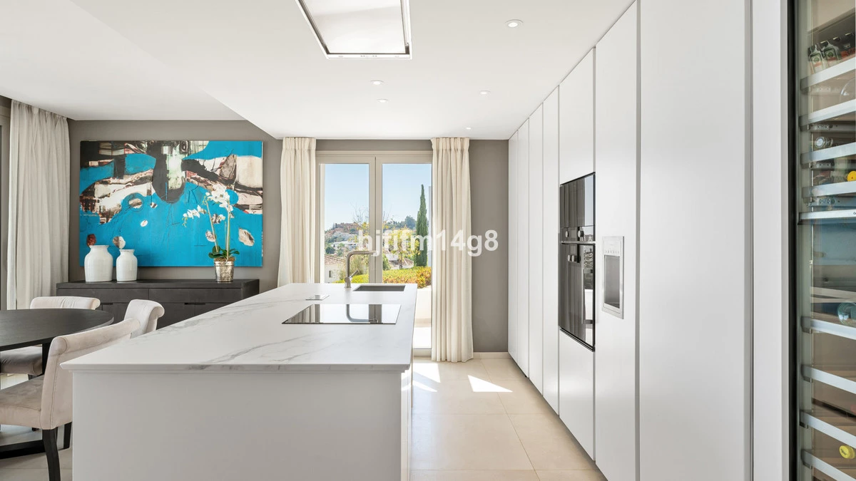 8-e64a9055bba3e77ac8aca3b893cdf826