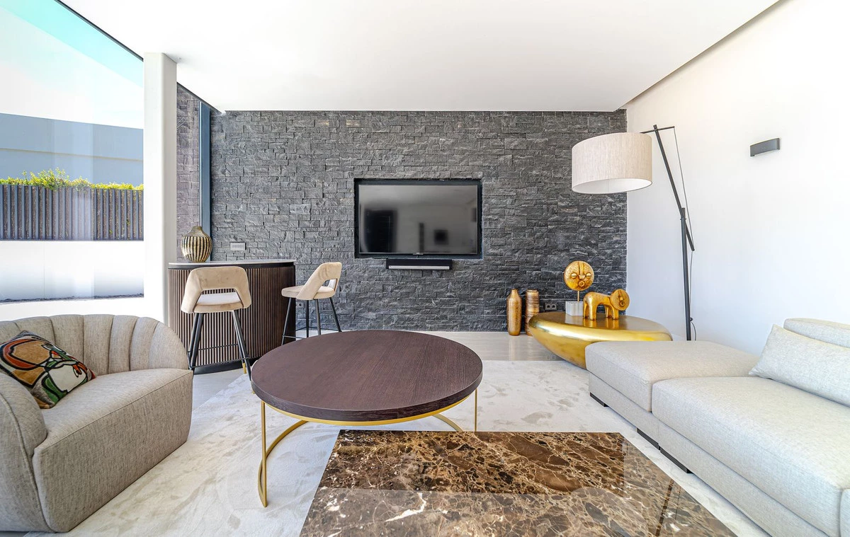 9-467d0cee5b725f3ef65f102a0c2e69c0