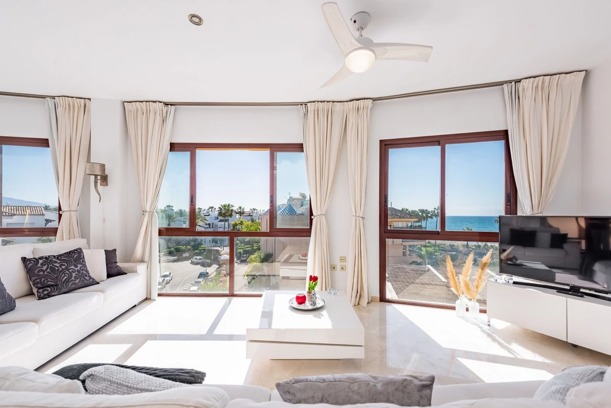 2-5bd7b9d04b45e33852eaf0ec6670150d