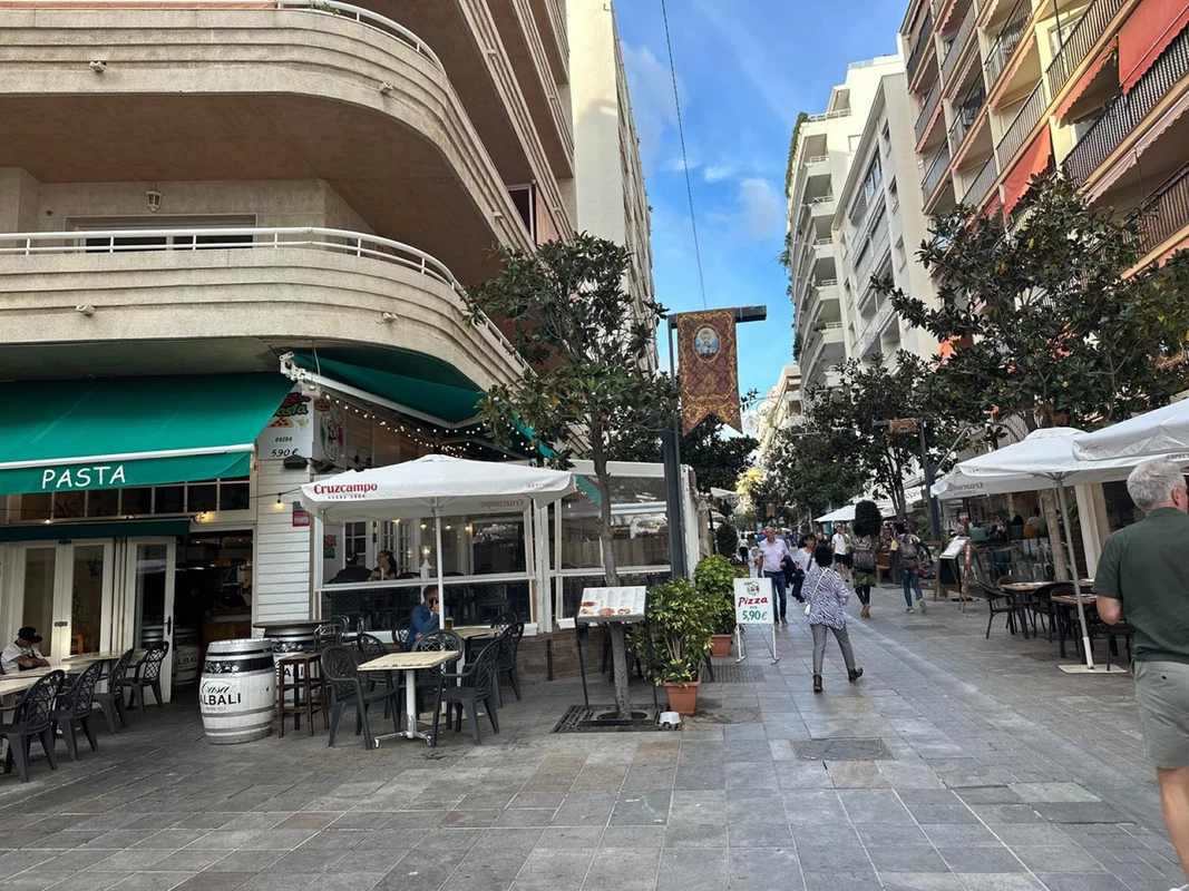 8-e64a9055bba3e77ac8aca3b893cdf826