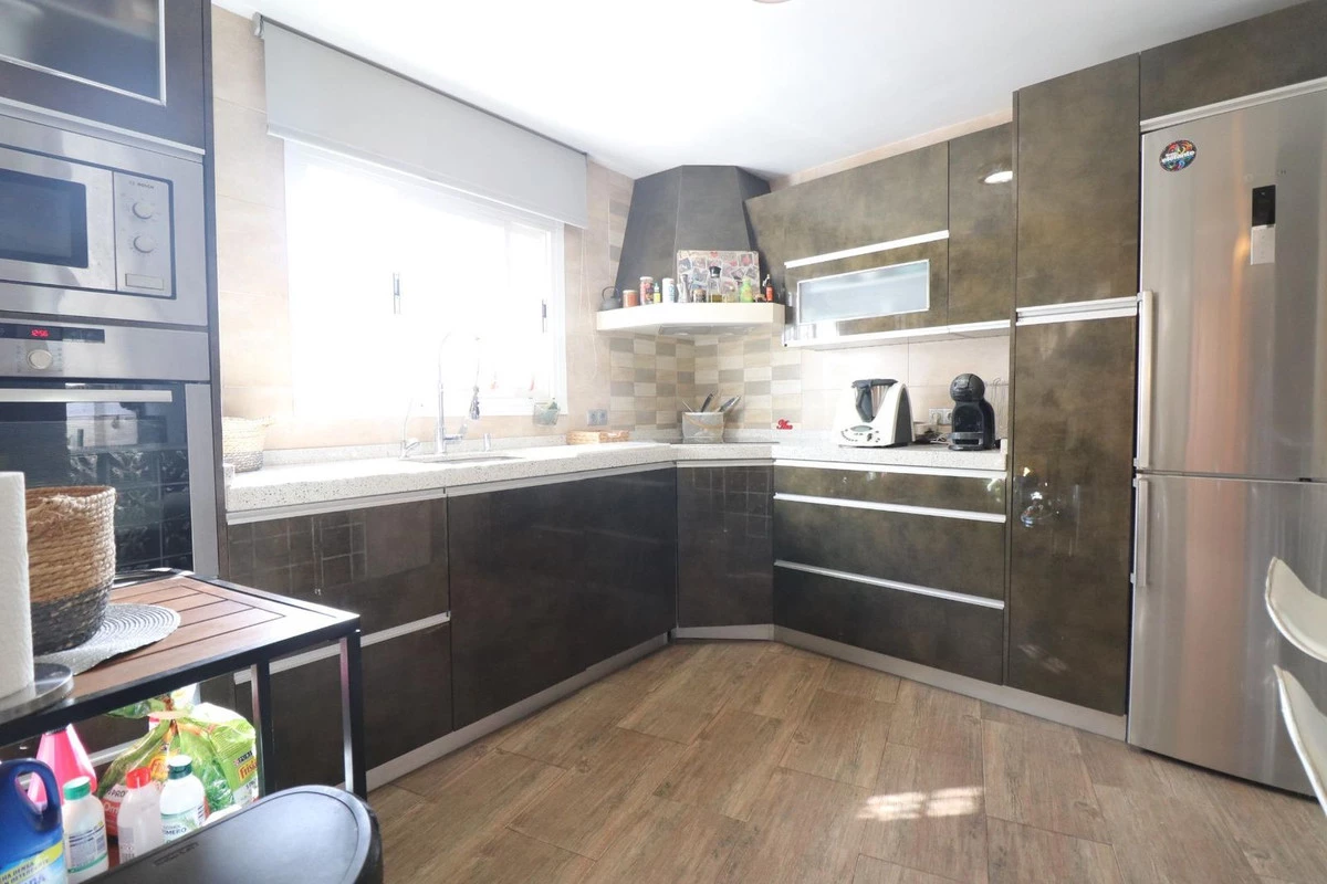 9-467d0cee5b725f3ef65f102a0c2e69c0