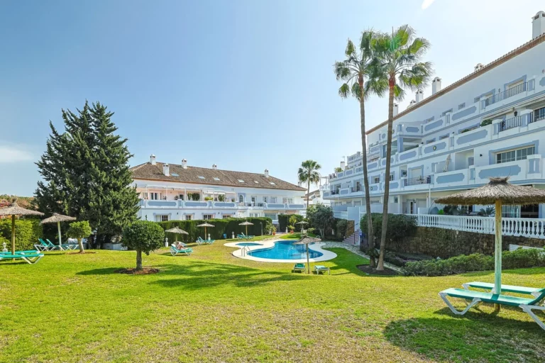 R4970875 | Ground Floor Apartment in Nueva Andalucía – € 685,000 – 2 beds, 2 baths