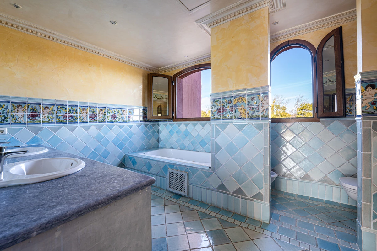 8-e64a9055bba3e77ac8aca3b893cdf826