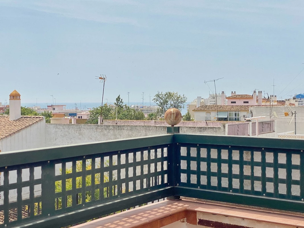 7-aa4cc561180b369757c0bb4af9886cd3