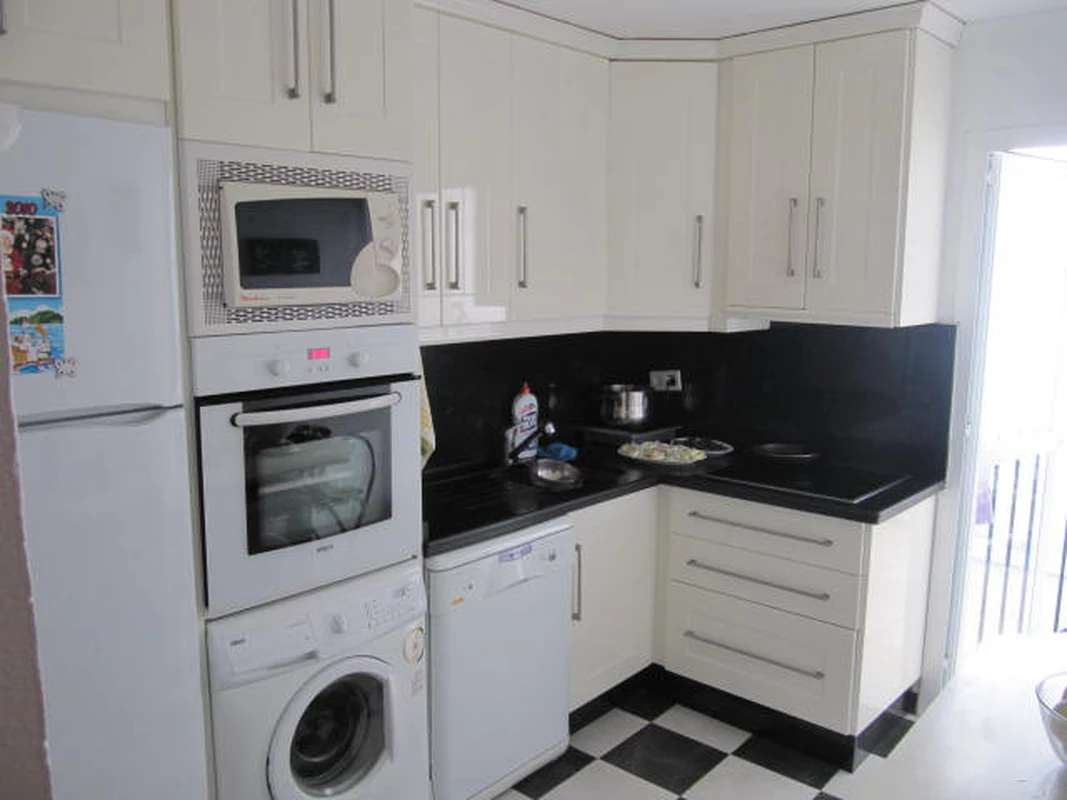 2-5bd7b9d04b45e33852eaf0ec6670150d