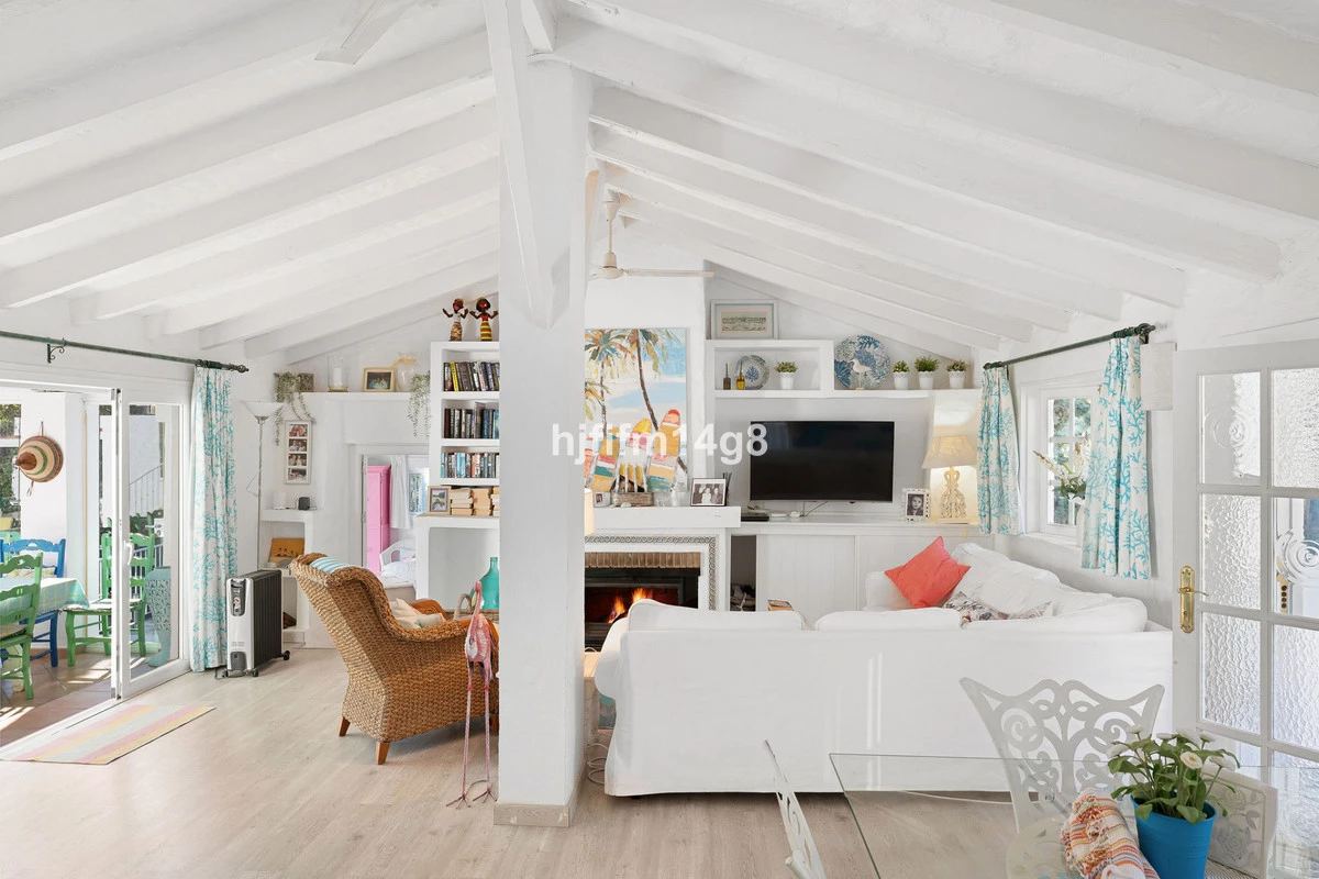 7-aa4cc561180b369757c0bb4af9886cd3