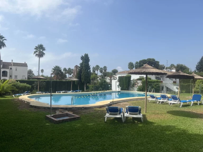 R4921804 | Ground Floor Apartment in El Paraiso – € 358,000 – 2 beds, 2 baths