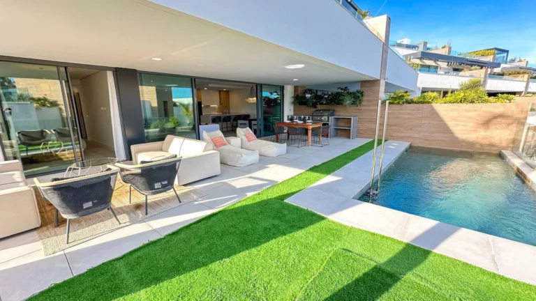 R5014795 | Duplex in Cabopino – € 995,000 – 3 beds, 2 baths