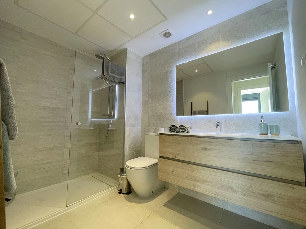 8-e64a9055bba3e77ac8aca3b893cdf826