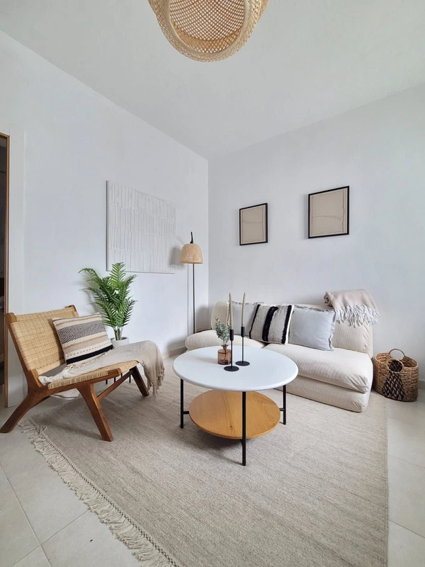 9-467d0cee5b725f3ef65f102a0c2e69c0