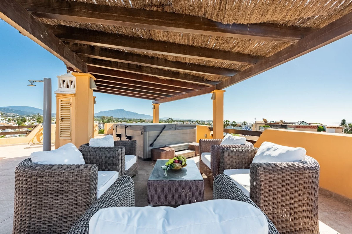 7-aa4cc561180b369757c0bb4af9886cd3