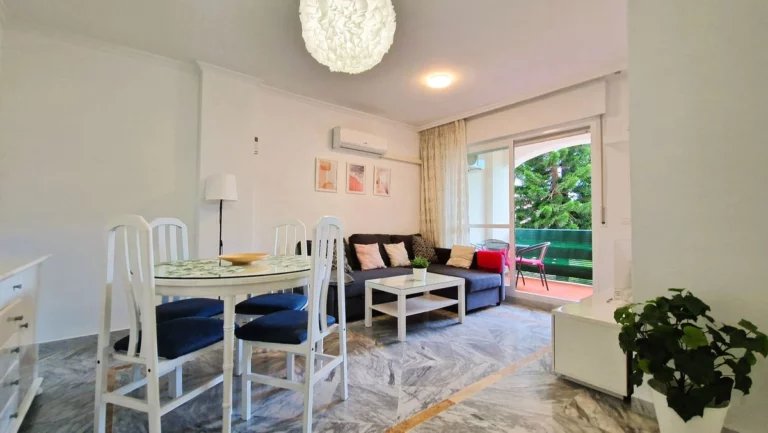 R4992304 | Middle Floor Apartment in San Pedro de Alcántara – € 449,000 – 2 beds, 1 baths