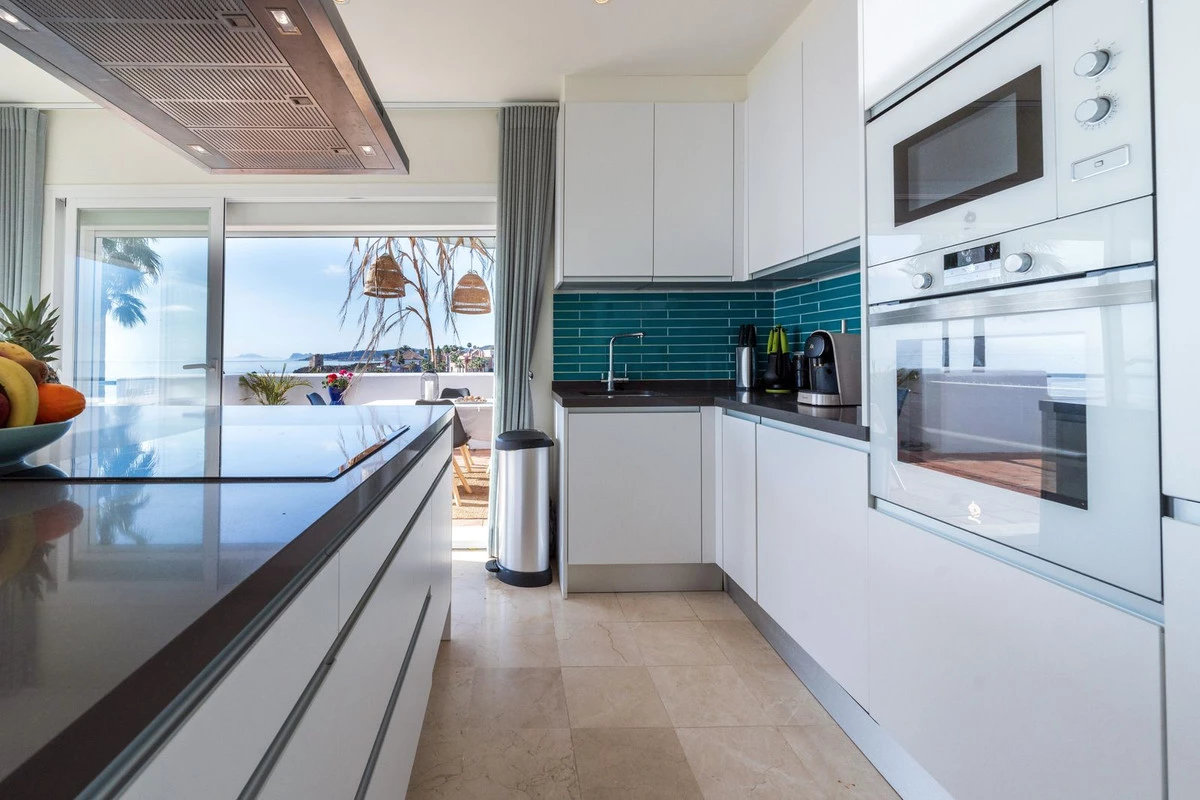 9-467d0cee5b725f3ef65f102a0c2e69c0