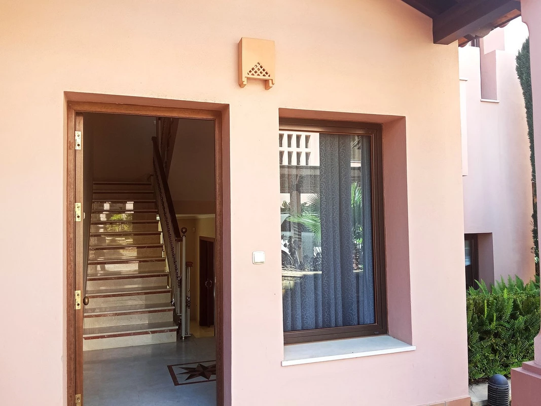 7-aa4cc561180b369757c0bb4af9886cd3