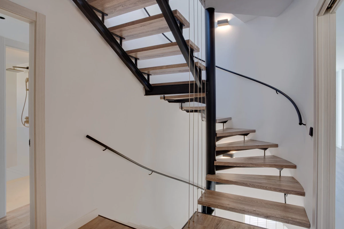 7-aa4cc561180b369757c0bb4af9886cd3