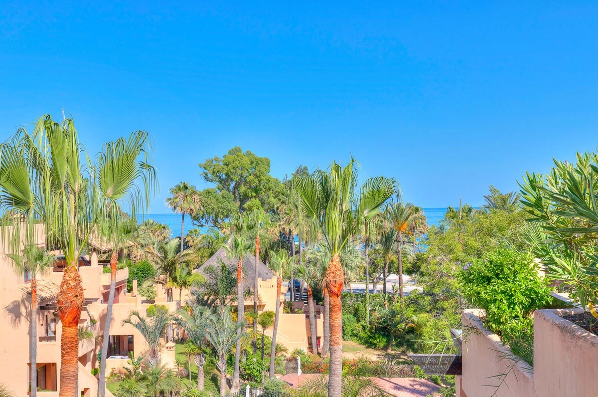 2-5bd7b9d04b45e33852eaf0ec6670150d