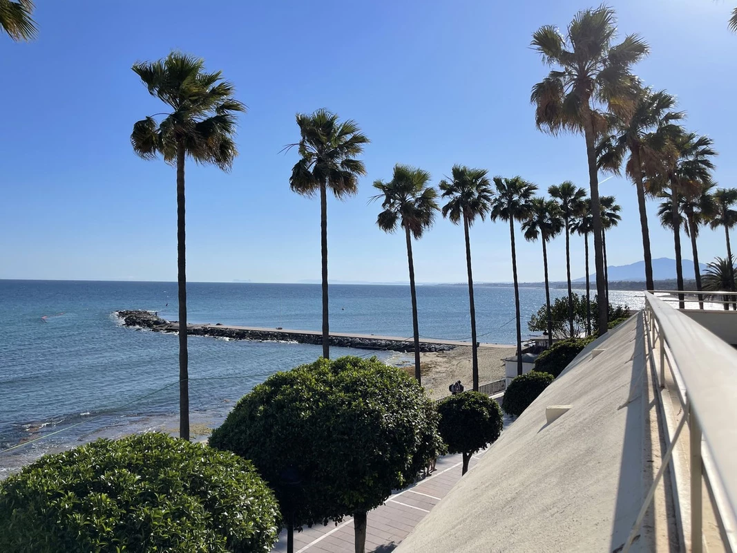 2-5bd7b9d04b45e33852eaf0ec6670150d