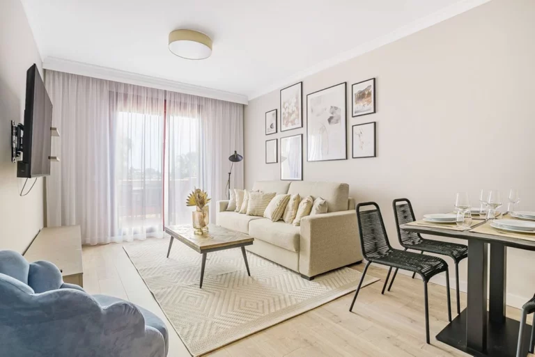 R4803652 | Middle Floor Apartment in El Paraiso – € 349,000 – 2 beds, 2 baths