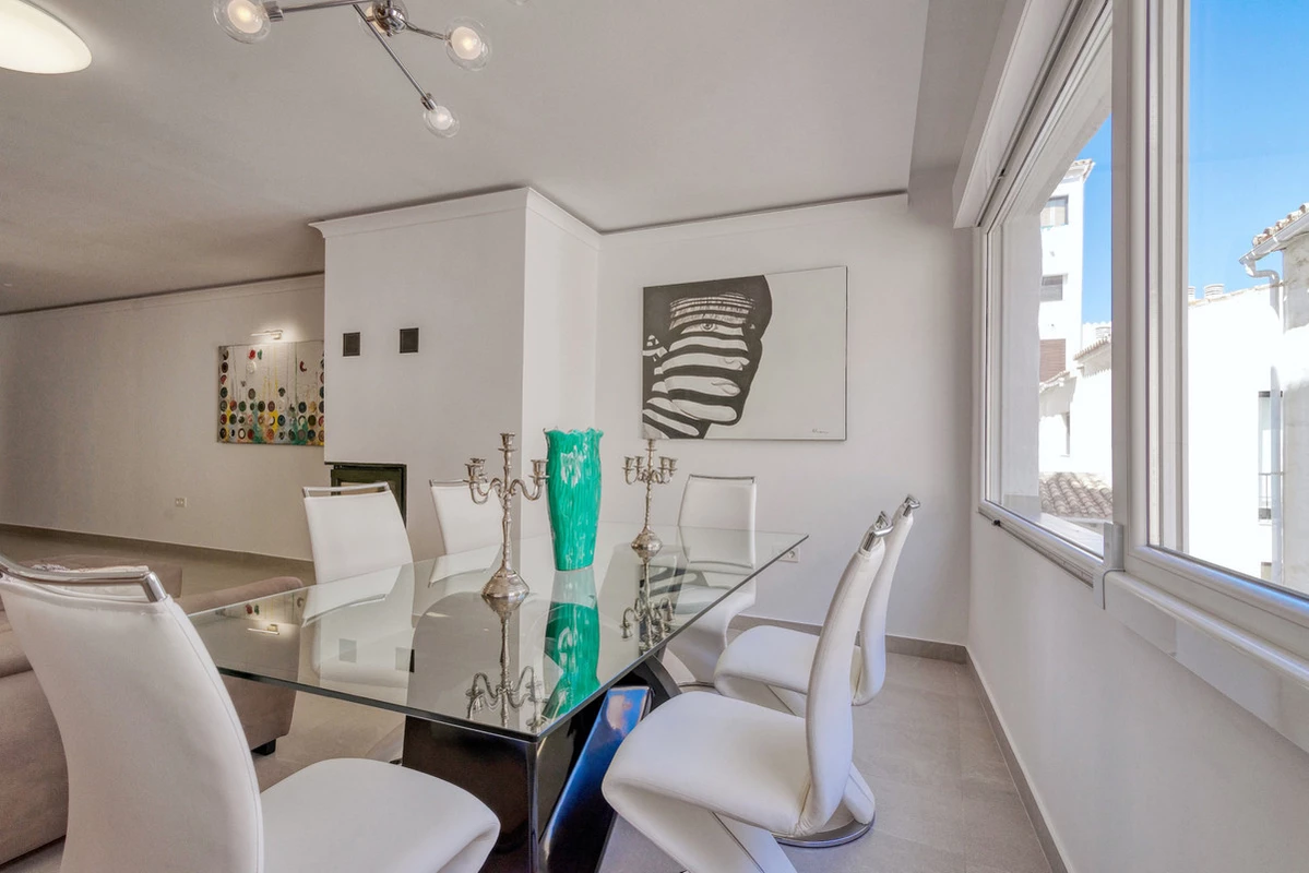 2-5bd7b9d04b45e33852eaf0ec6670150d