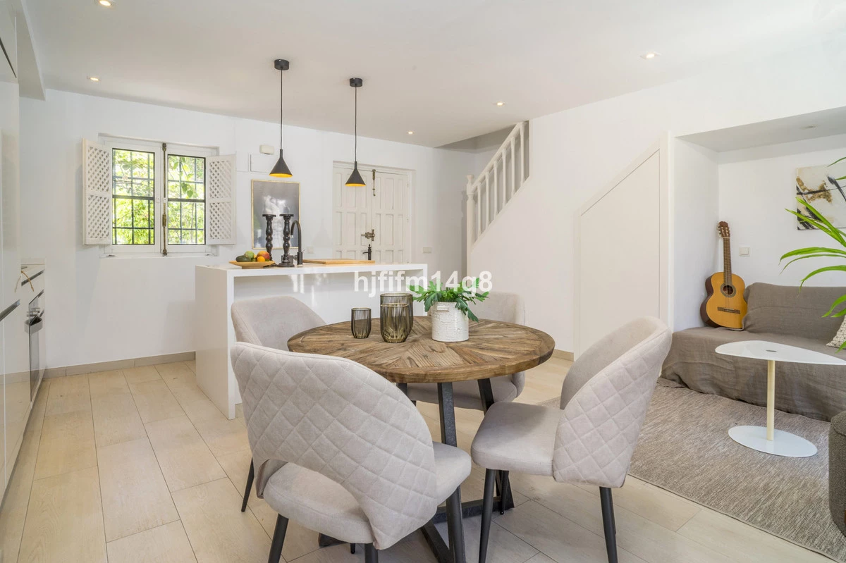 7-aa4cc561180b369757c0bb4af9886cd3